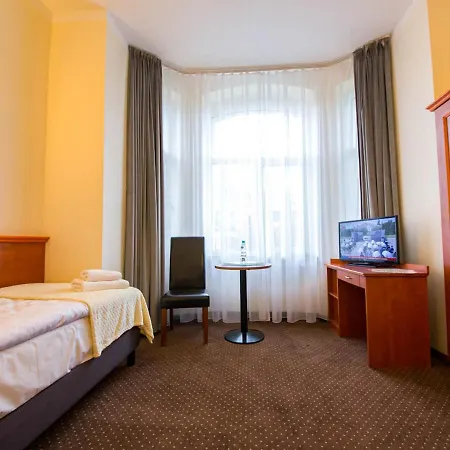 Nocleg ze śniadaniem Anna Lisa 4*