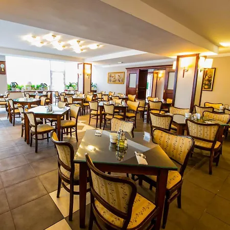 住宿加早餐酒店 Anna Lisa 4*