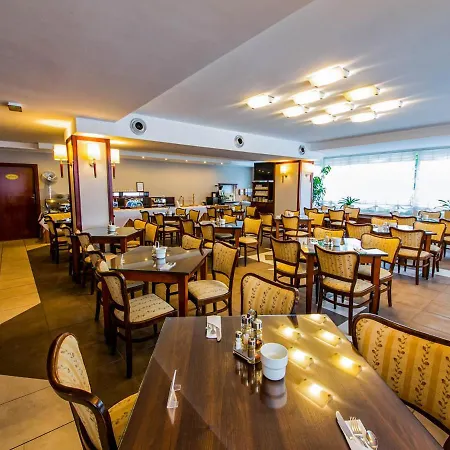 住宿加早餐酒店 Anna Lisa 4*